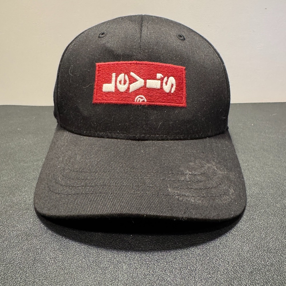 Vintage Levis Hat Cap Black Red Logo Spellout Snap Back Y2K‎ Flex Fit Casual